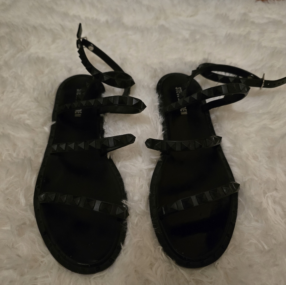 Steve Madden Black Strappy Sandals